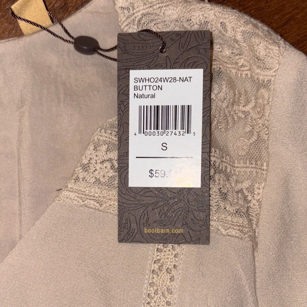 Women’s Shyanne Cream Buttoned Blouse size small NWT - Picture 2 of 2